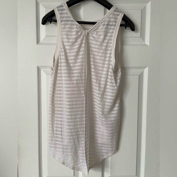 White Striped Lululemon Tank Size 8 - Picture 2 of 4
